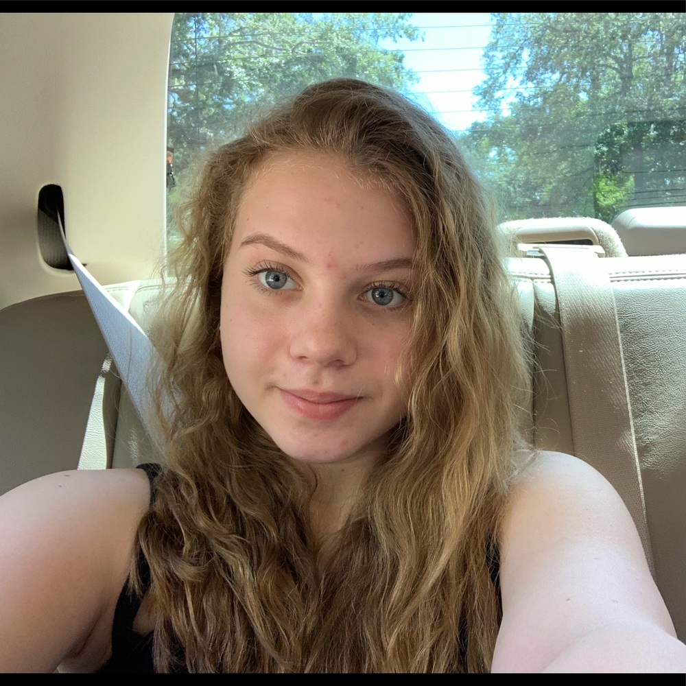 Meet your Posher, Kaitlyn